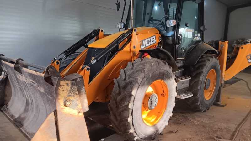 OmecoHub - JCB 4CX